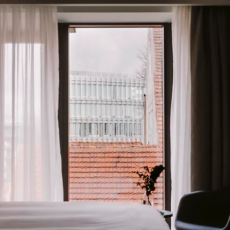 Готель Puro Poznan Stare Miasto 4*