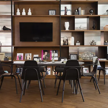 Готель Puro Poznan Stare Miasto