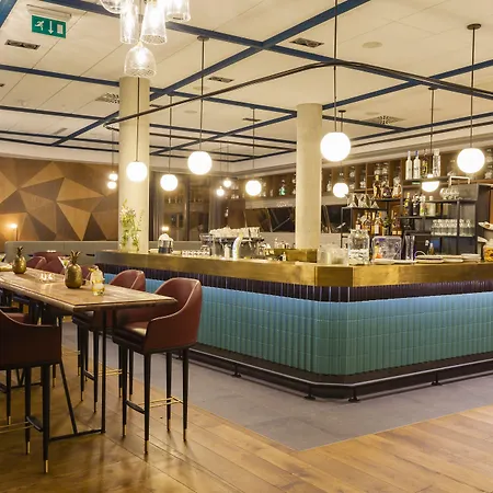 Puro Poznan Stare Miasto Otel