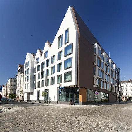 Puro Poznan Stare Miasto Готель 4*